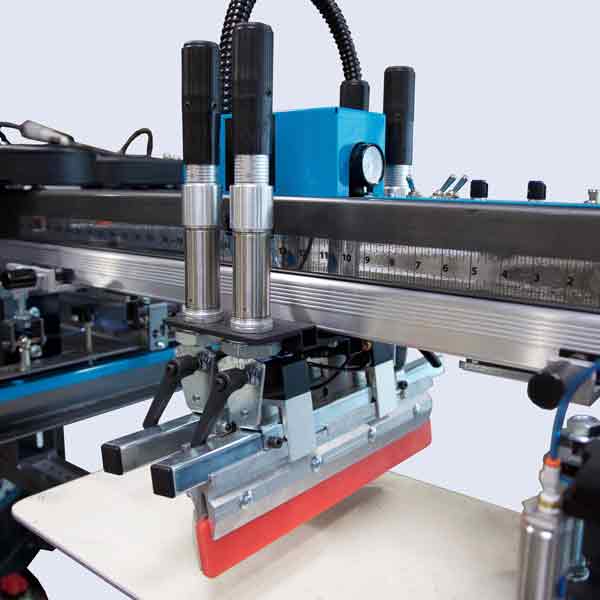 Automatic screen printing presses