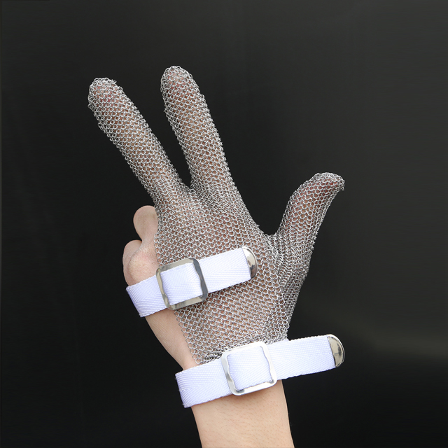 Chainmail Gloves as Butcher Gloves or Oyster Gloves