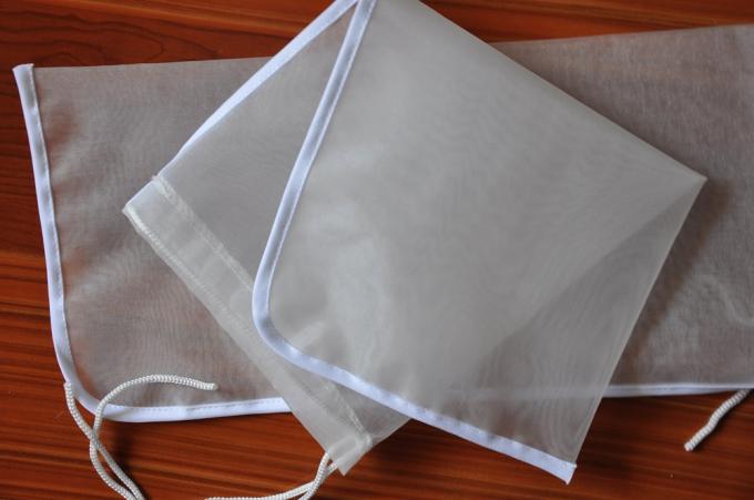 Food Grade Nut Milk Strainer Bag , Mesh Strainer Bag Plain Weave Low Elongation